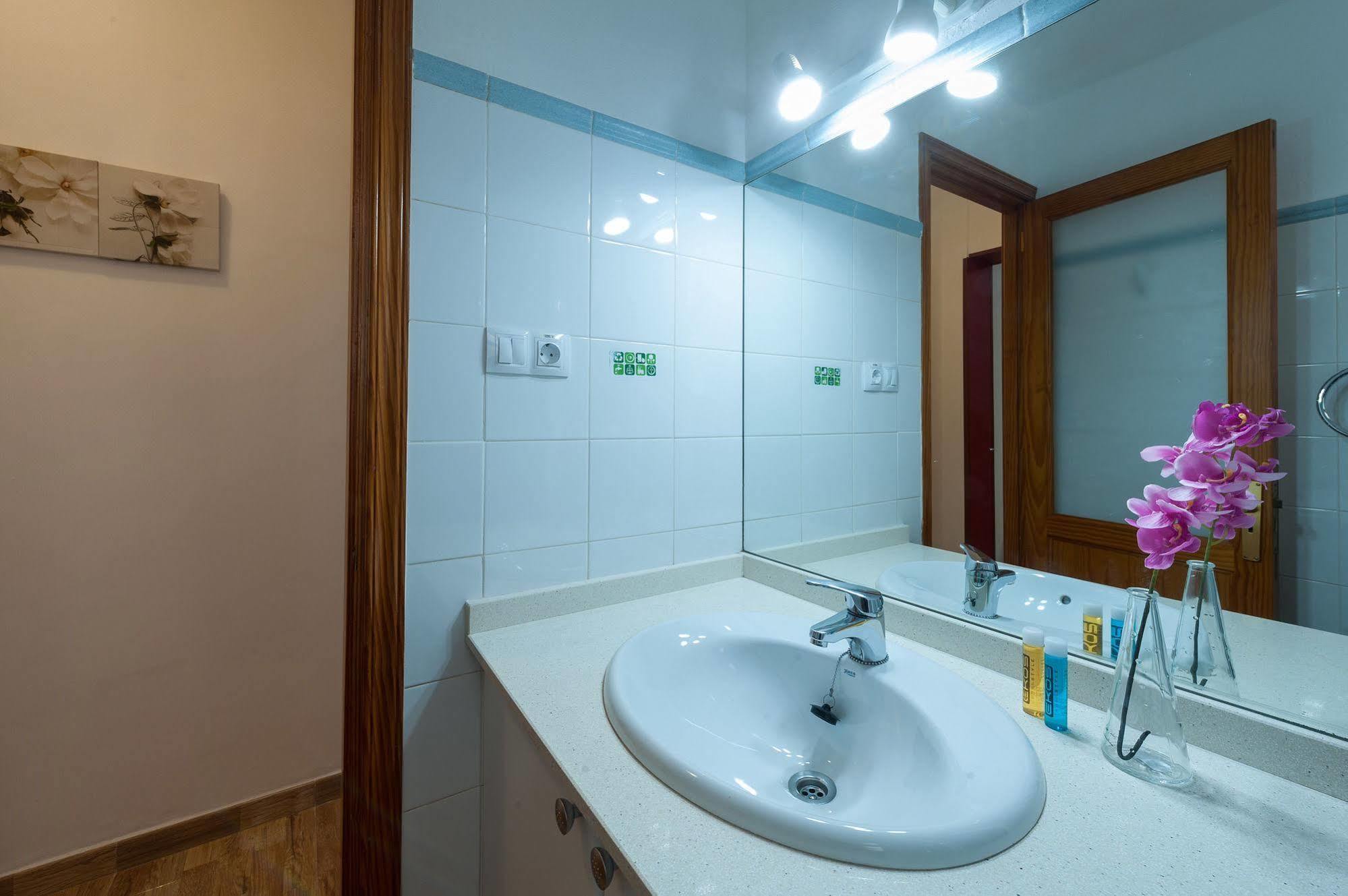 Apartamentos Vacacionales Las Palmas Urban Center Eksteriør bilde
